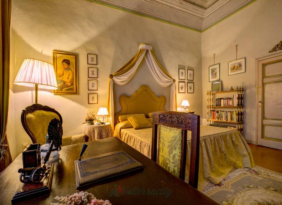 Residenza Storica Palazzo Ricciarelli Villa โวลแตร์รา ภายนอก รูปภาพ